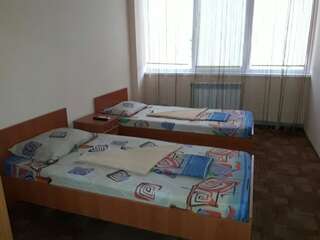 Хостелы Готель АС Берегово Берегово Односпальная кровать в общем номере для женщин-1